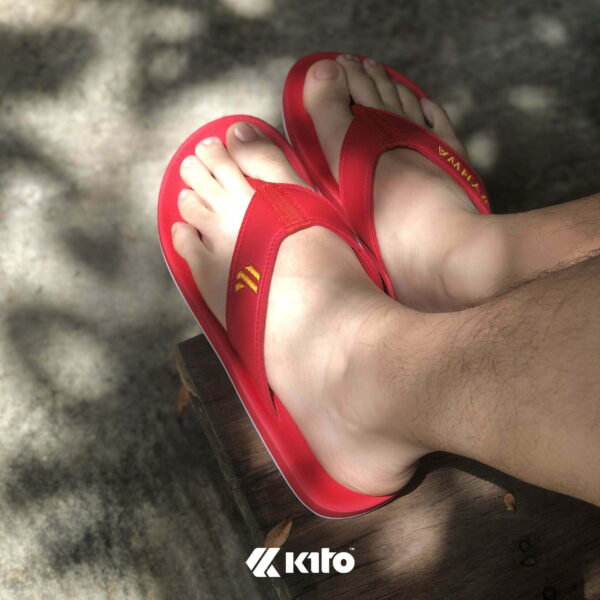 Kito YNWA AA119 รองเท้าแตะ สีแดง รองเท้าผู้หญิง รองเท้าผู้ชาย รองเท้าแตะแฟชั่น รองเท้า